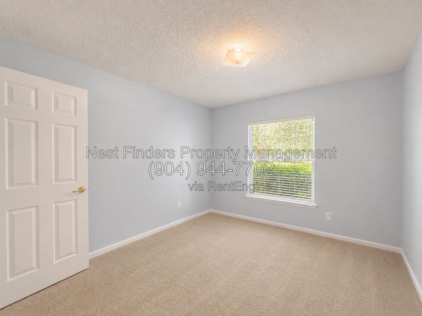 Well-maintained, freshly painted, one-owner home in the highly sought-after Julington Creek Plantation property image