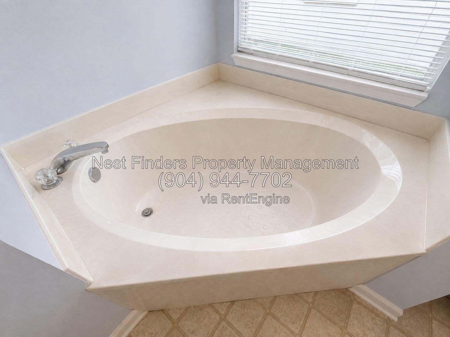 Well-maintained, freshly painted, one-owner home in the highly sought-after Julington Creek Plantation property image