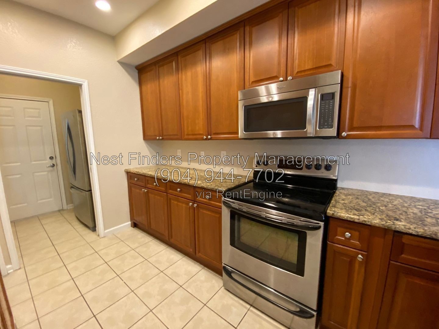 Beautiful corner unit  townhouse in Landings of Belle Rive! property image