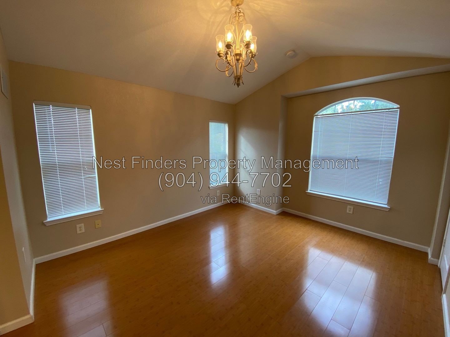 Beautiful corner unit  townhouse in Landings of Belle Rive! property image