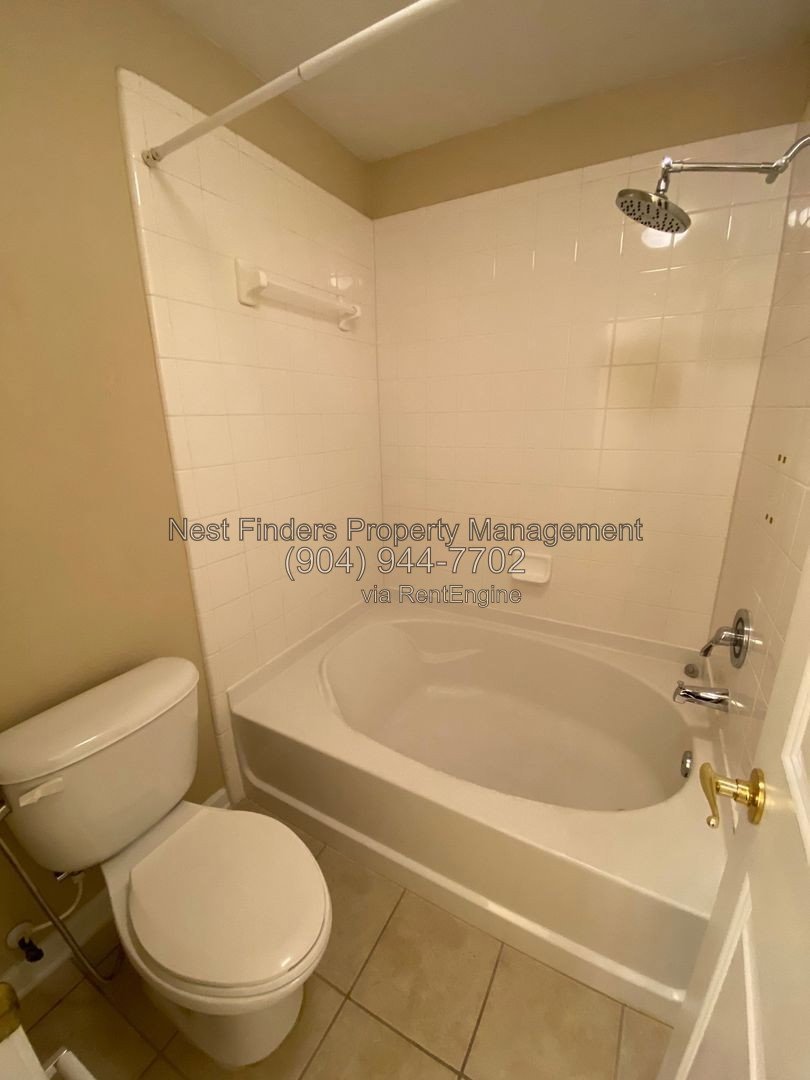 Beautiful corner unit  townhouse in Landings of Belle Rive! property image