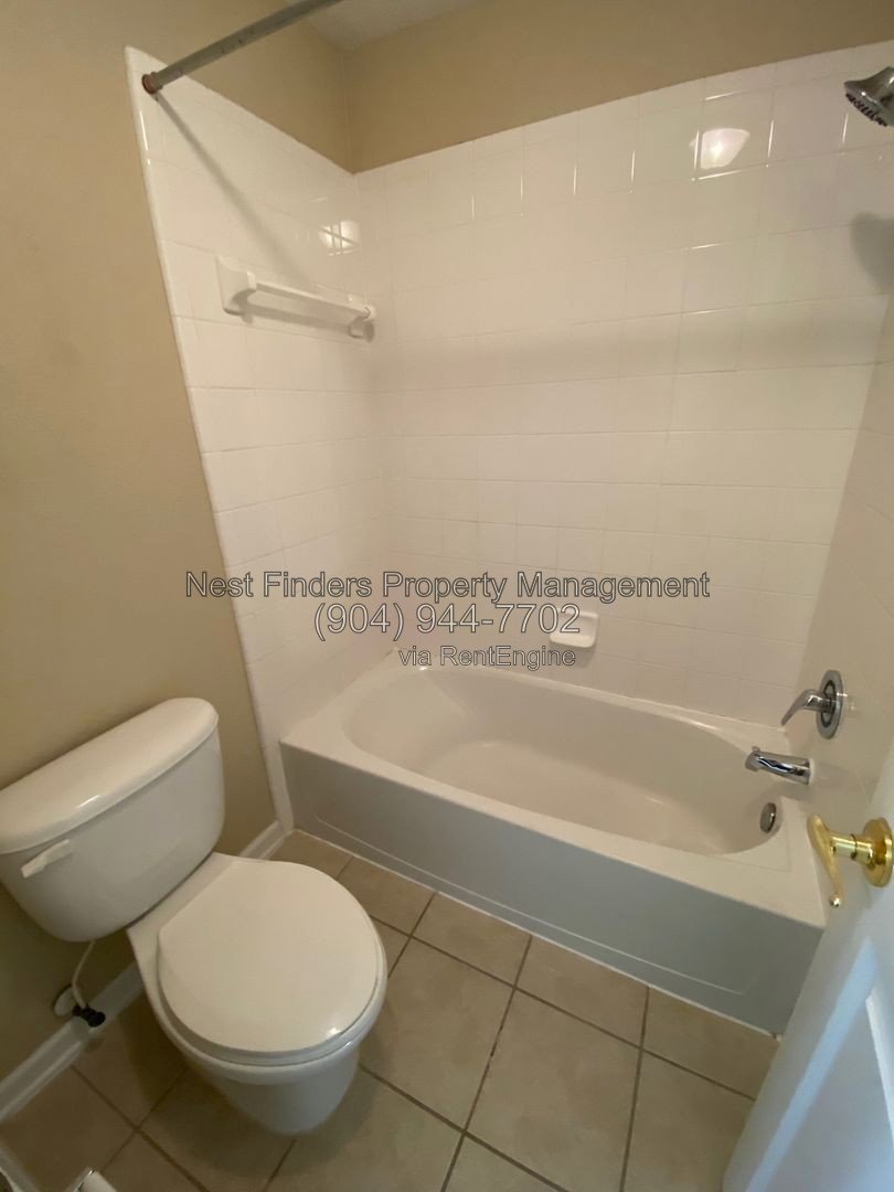 Beautiful corner unit  townhouse in Landings of Belle Rive! property image