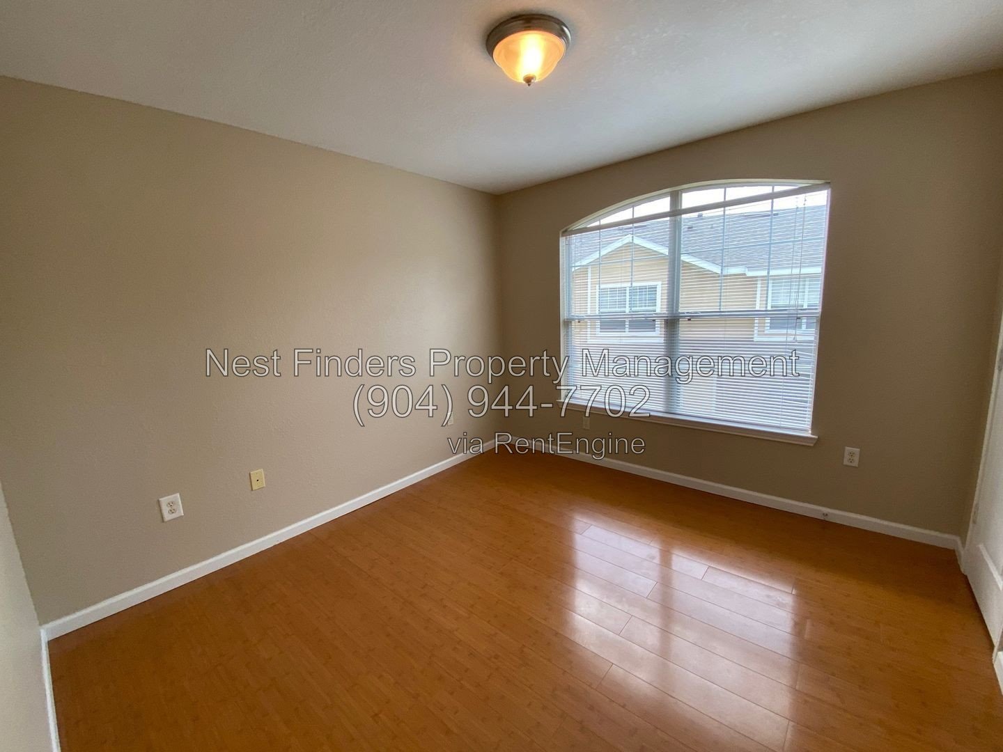 Beautiful corner unit  townhouse in Landings of Belle Rive! property image