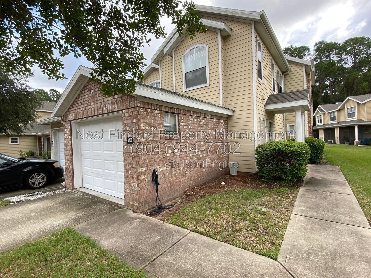 Beautiful corner unit  townhouse in Landings of Belle Rive! property image