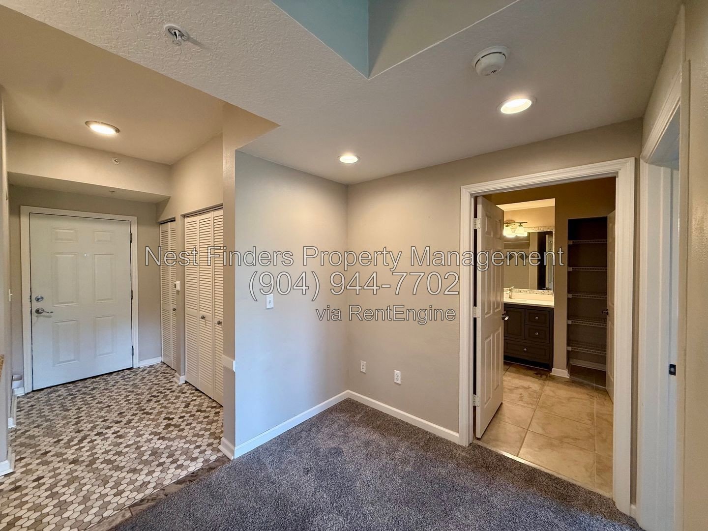 Beautiful 1-Bedroom Condo in the Heart of St. Johns Town Center! property image