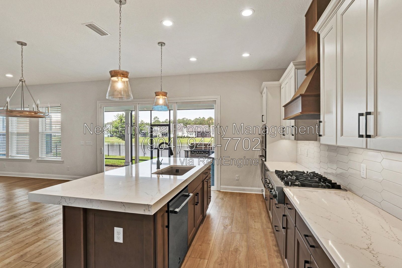 Welcome home to this stunning 4-bedroom, 3-bathroom home located in the desirable Seabrook Village community. property image