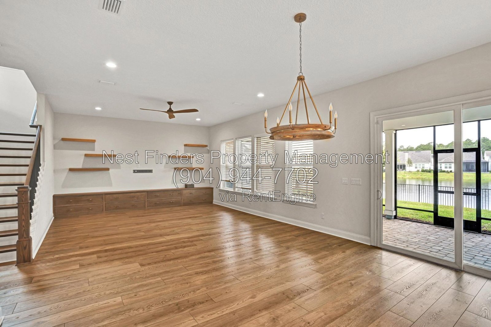 Welcome home to this stunning 4-bedroom, 3-bathroom home located in the desirable Seabrook Village community. property image