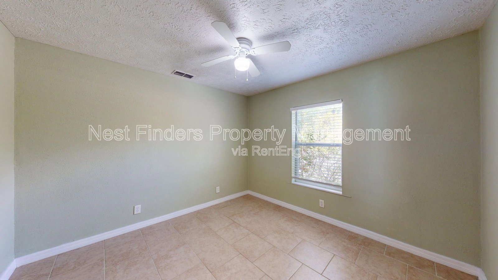 Charming 3-Bedroom Home Near NAS & Downtown Jacksonville! property image