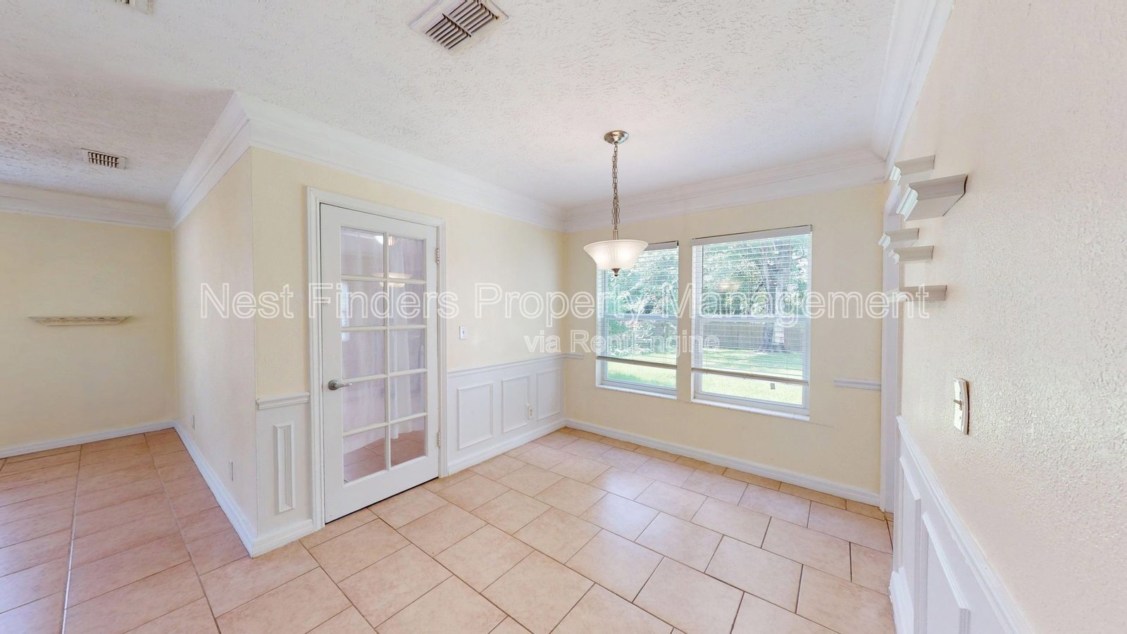 Charming 3-Bedroom Home Near NAS & Downtown Jacksonville! property image