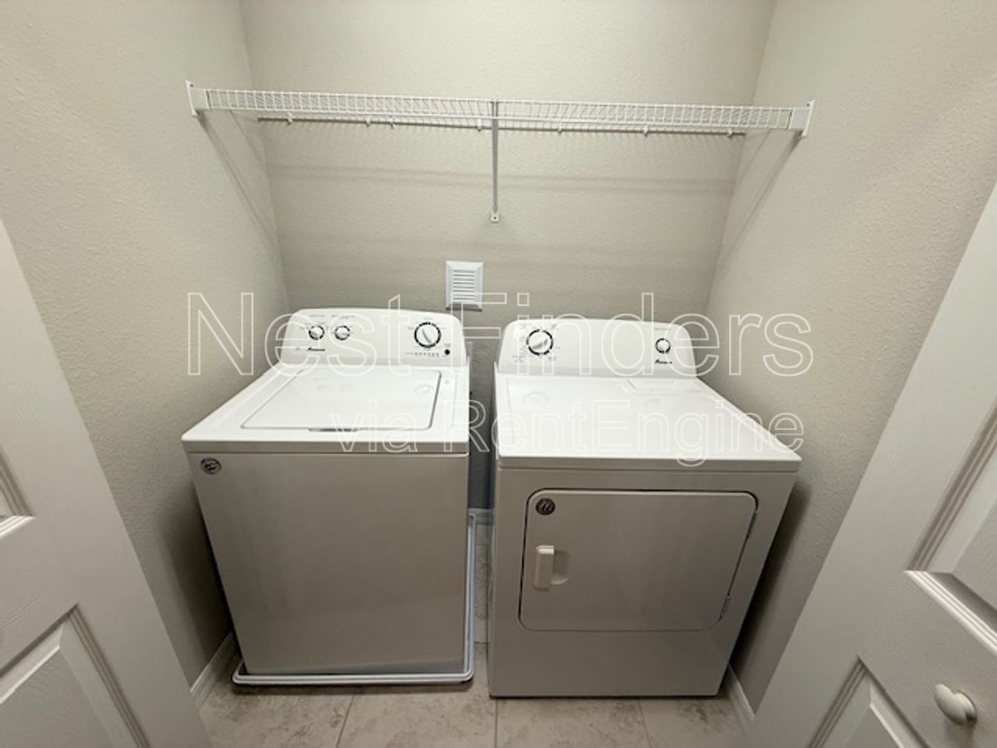 Beautiful 3-Bed, 2.5-Bath End Unit Townhome in Bayberry at Bartram Park! property image