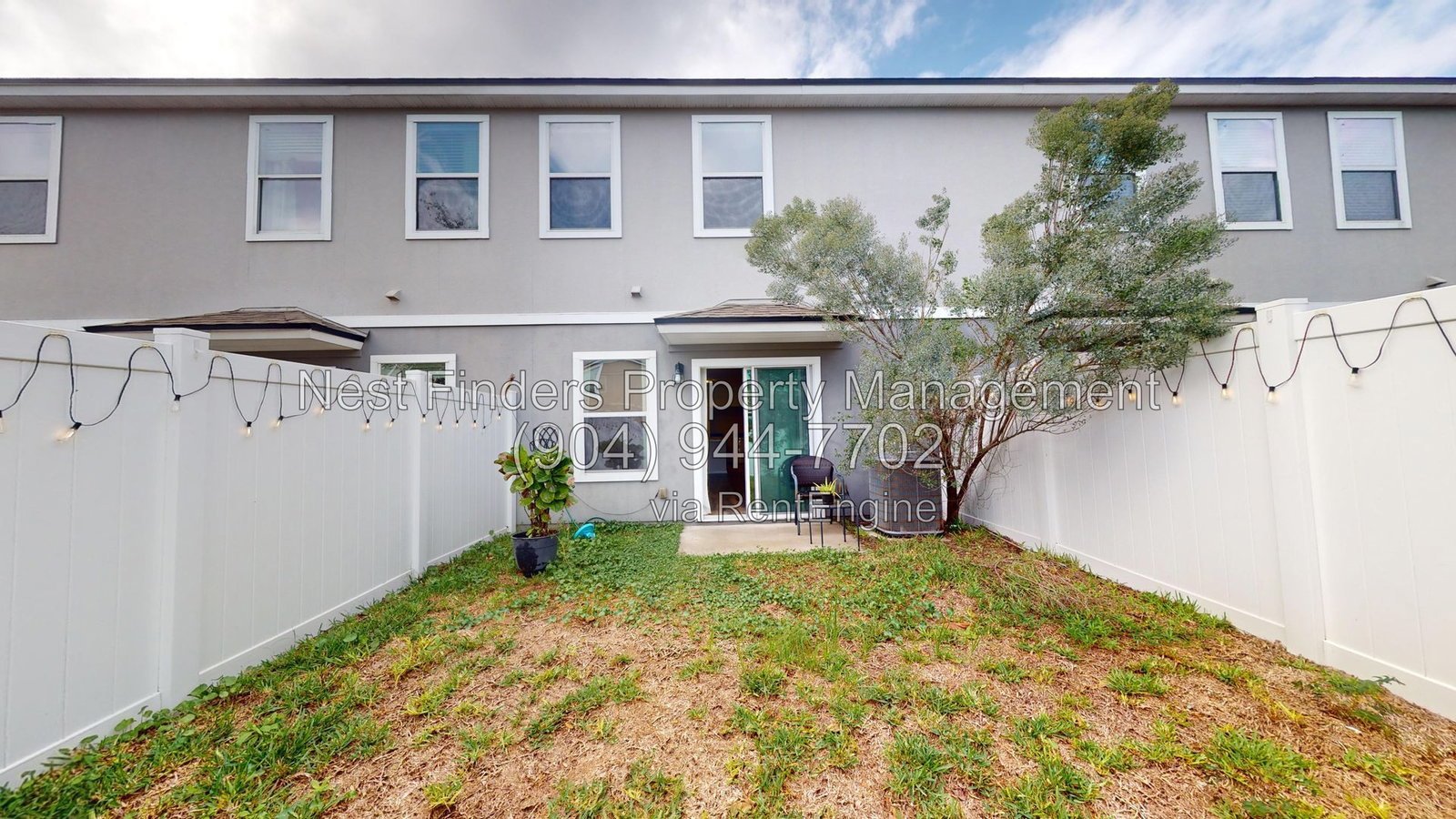 Welcome to this charming 2 bedroom, 2.5 bathroom townhome for rent in the desirable Cypress Bay community of St Augustine. property image