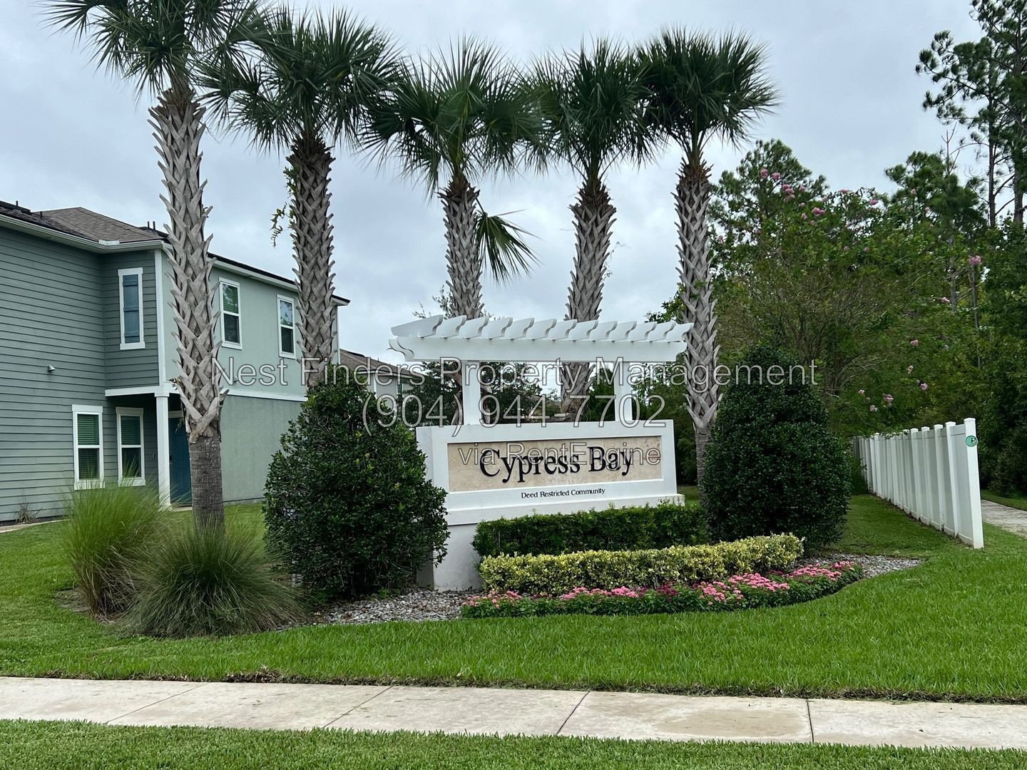 Welcome to this charming 2 bedroom, 2.5 bathroom townhome for rent in the desirable Cypress Bay community of St Augustine. property image