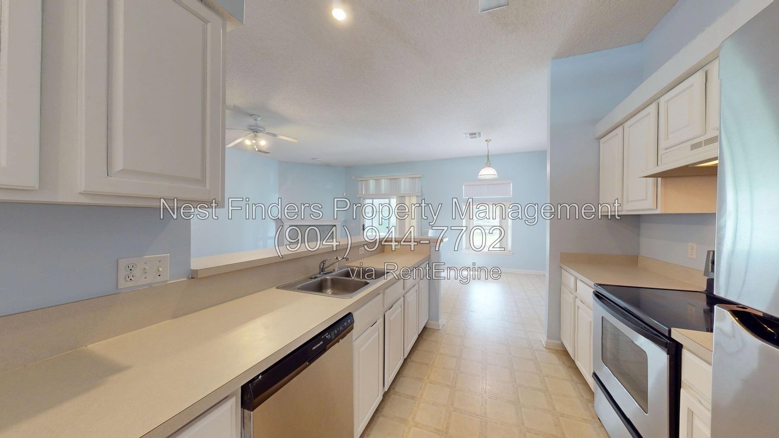 Well-maintained, freshly painted, one-owner home in the highly sought-after Julington Creek Plantation property image
