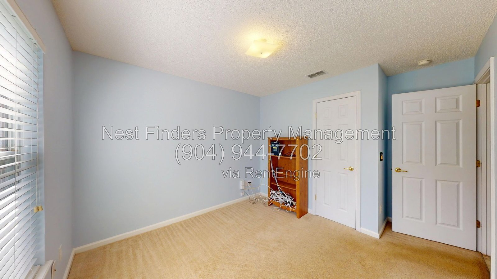Well-maintained, freshly painted, one-owner home in the highly sought-after Julington Creek Plantation property image