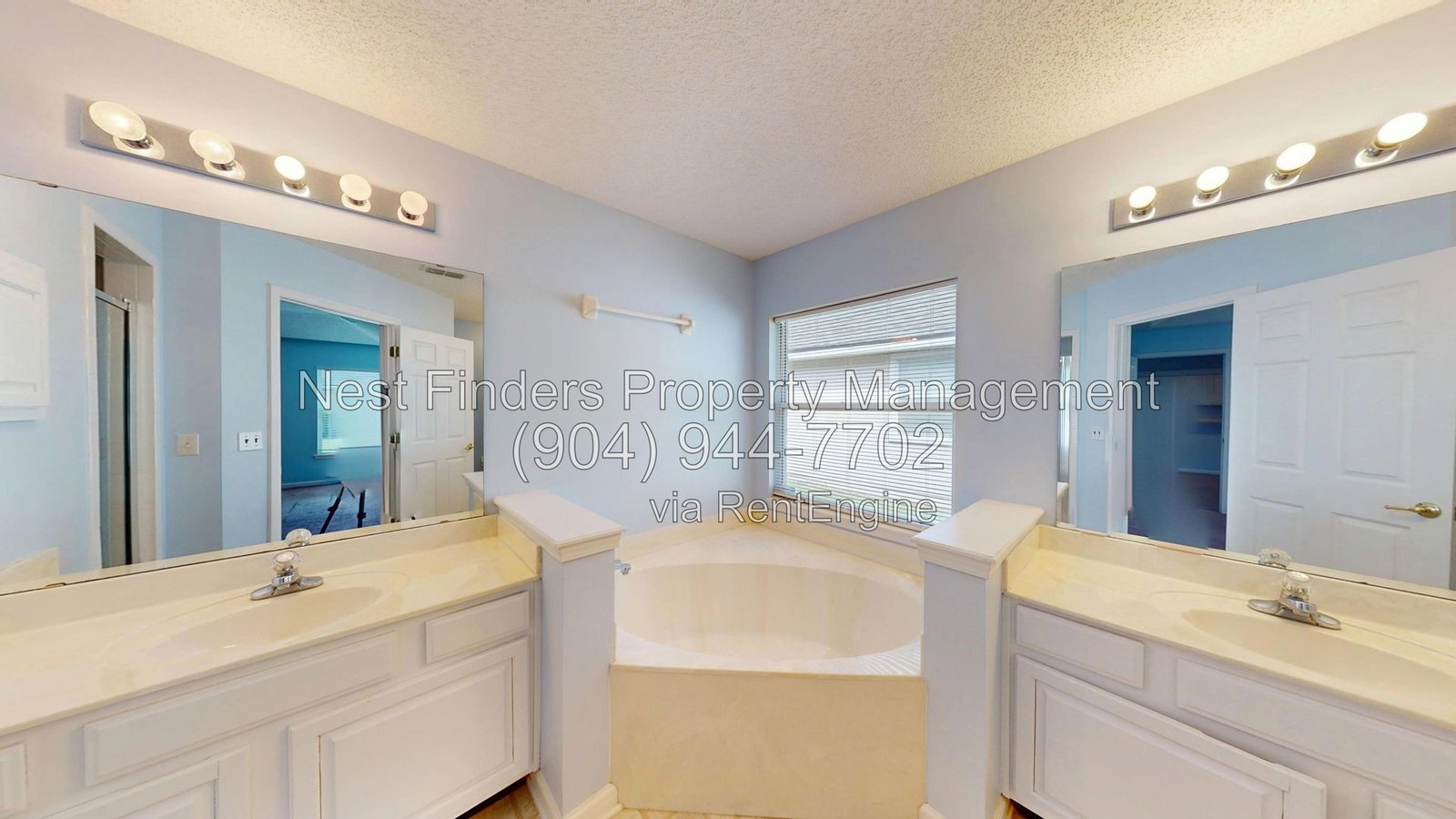 Well-maintained, freshly painted, one-owner home in the highly sought-after Julington Creek Plantation property image