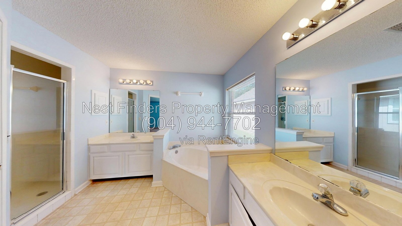 Well-maintained, freshly painted, one-owner home in the highly sought-after Julington Creek Plantation property image