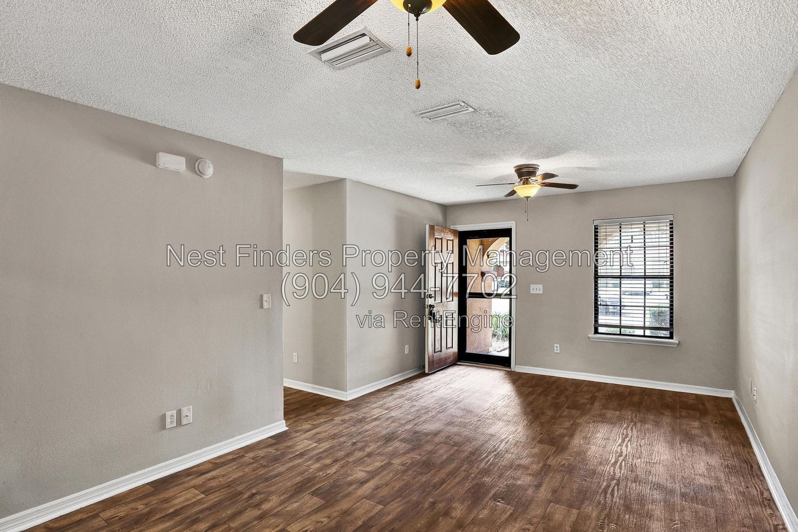 Beautiful townhome with laminate wood throughout! property image