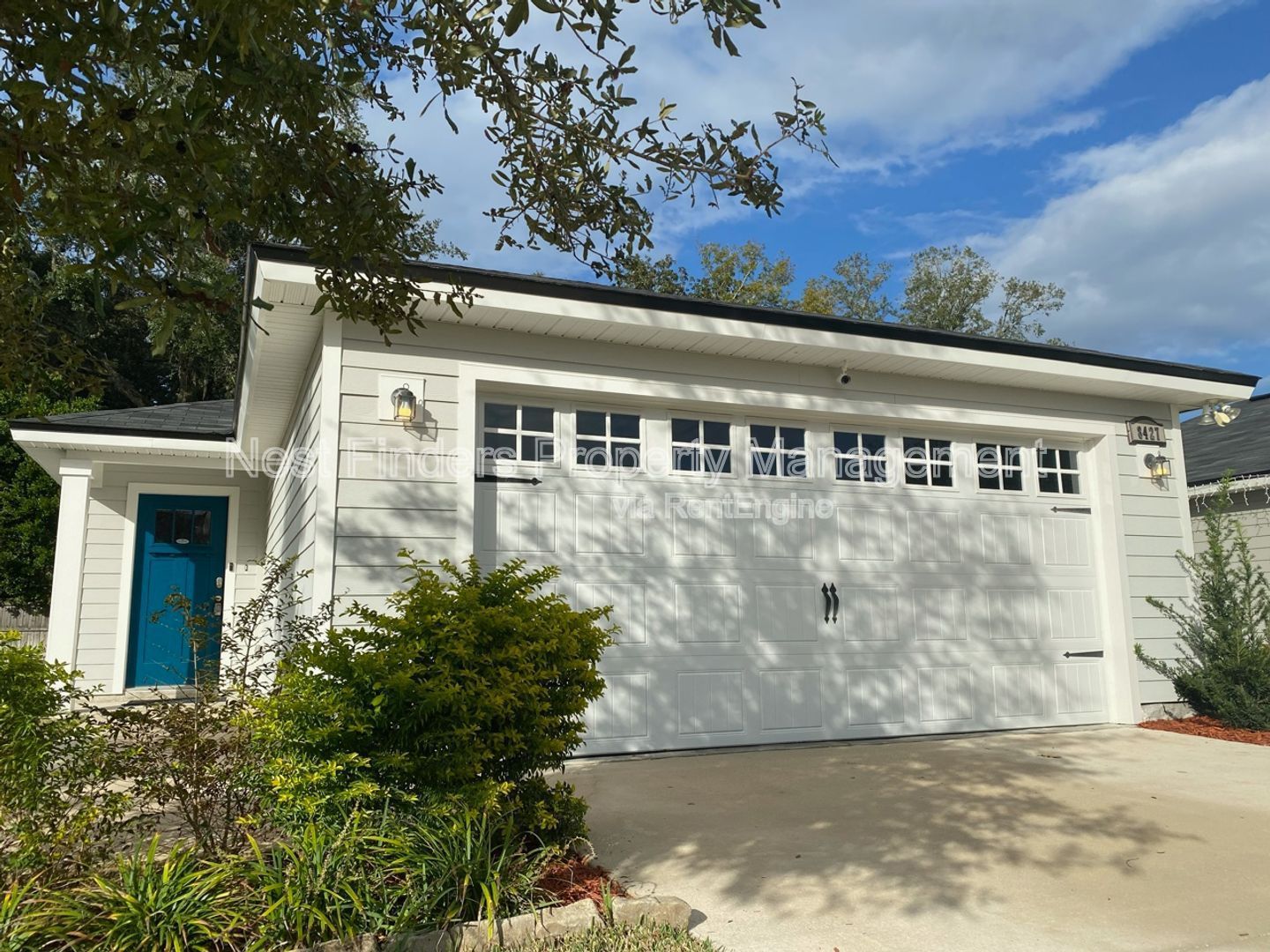 Beautiful  like new 3 bed, 2  bathroom home! property image