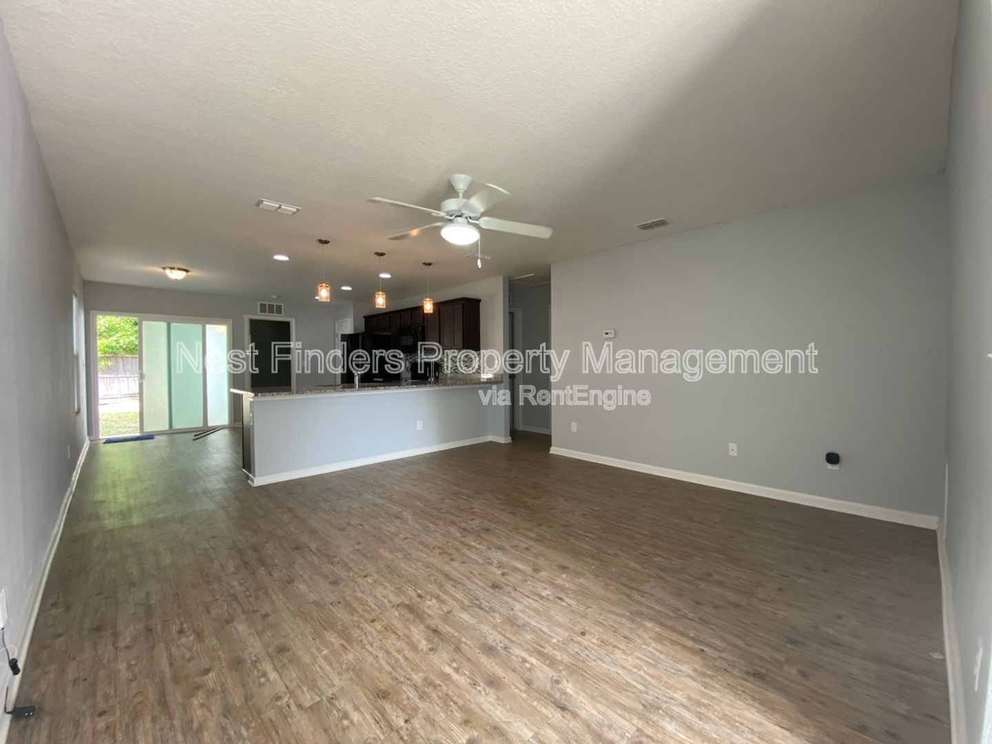 Beautiful  like new 3 bed, 2  bathroom home! property image