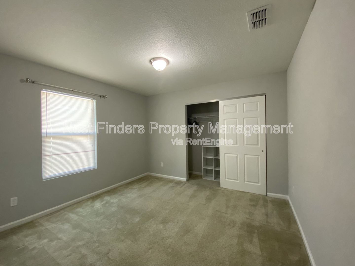 Beautiful  like new 3 bed, 2  bathroom home! property image