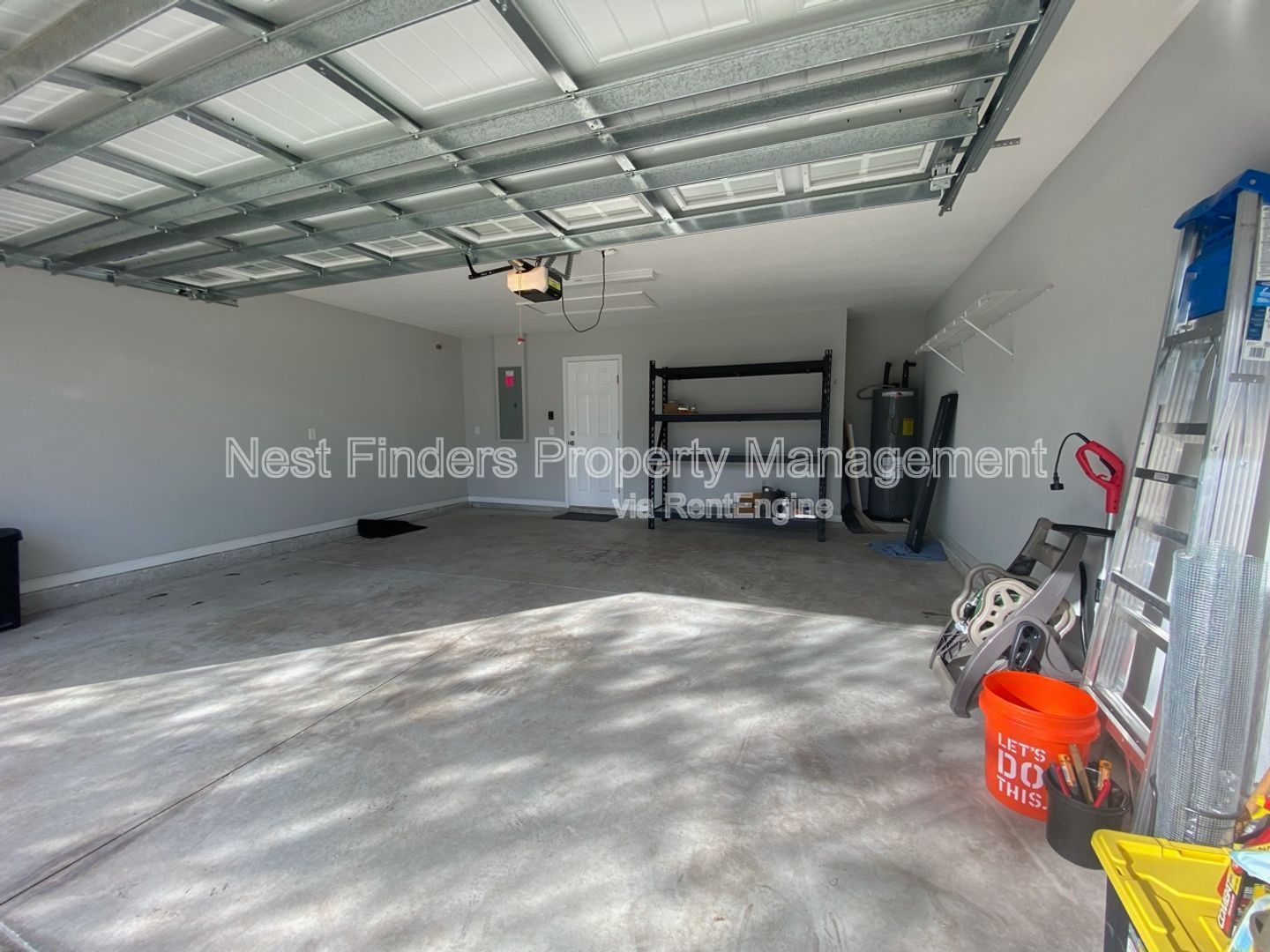 Beautiful  like new 3 bed, 2  bathroom home! property image