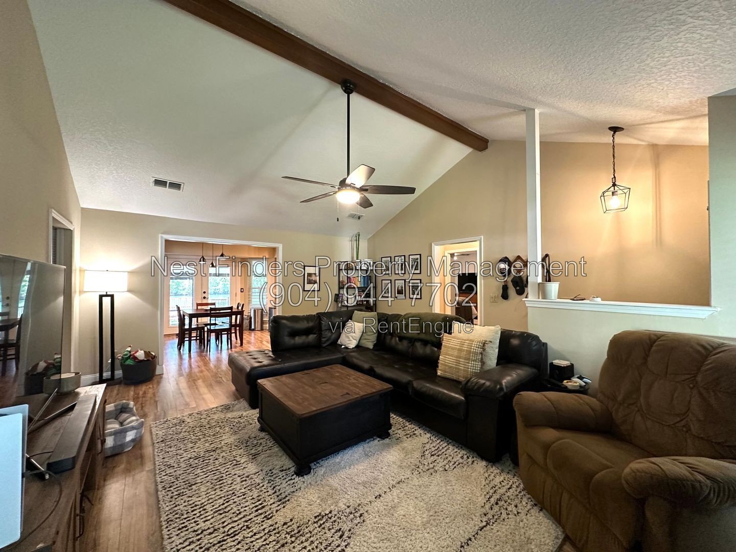 Charming, 3 bedroom / 2 bathroom home located on Spring fed lake with a dock! property image