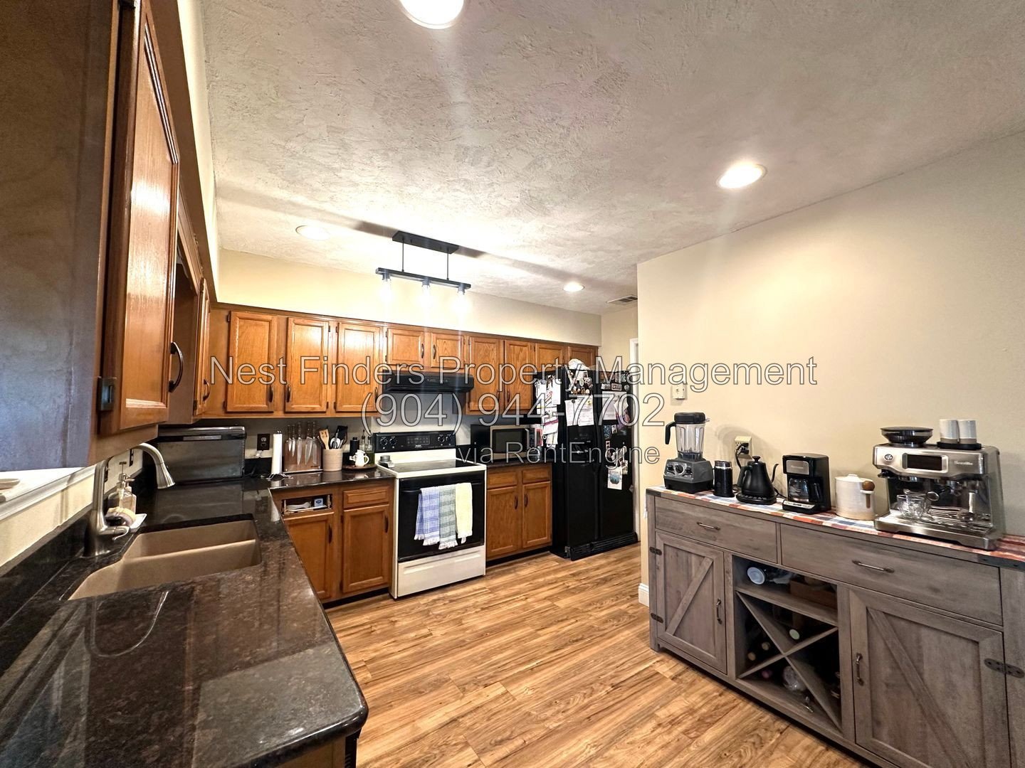 Charming, 3 bedroom / 2 bathroom home located on Spring fed lake with a dock! property image