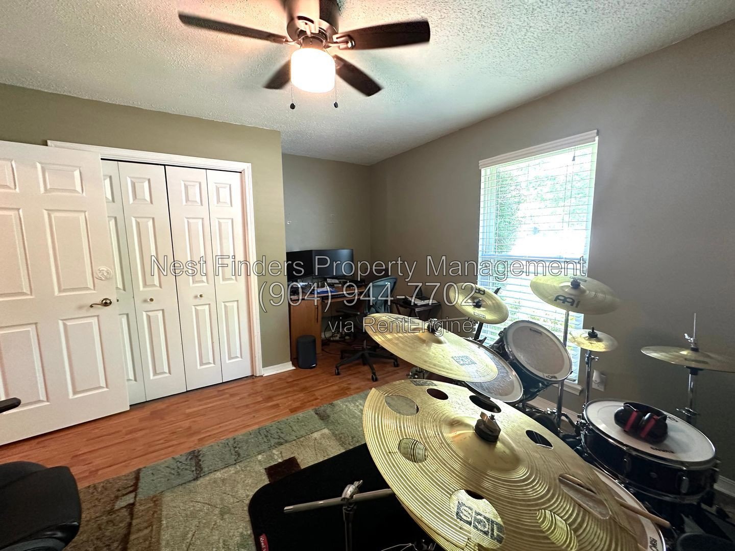 Charming, 3 bedroom / 2 bathroom home located on Spring fed lake with a dock! property image