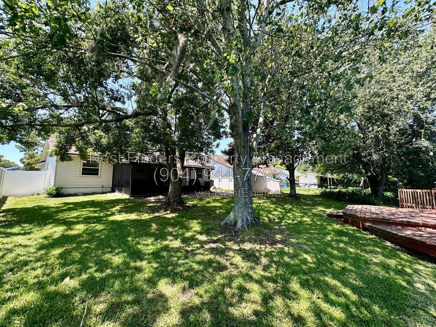 Charming, 3 bedroom / 2 bathroom home located on Spring fed lake with a dock! property image