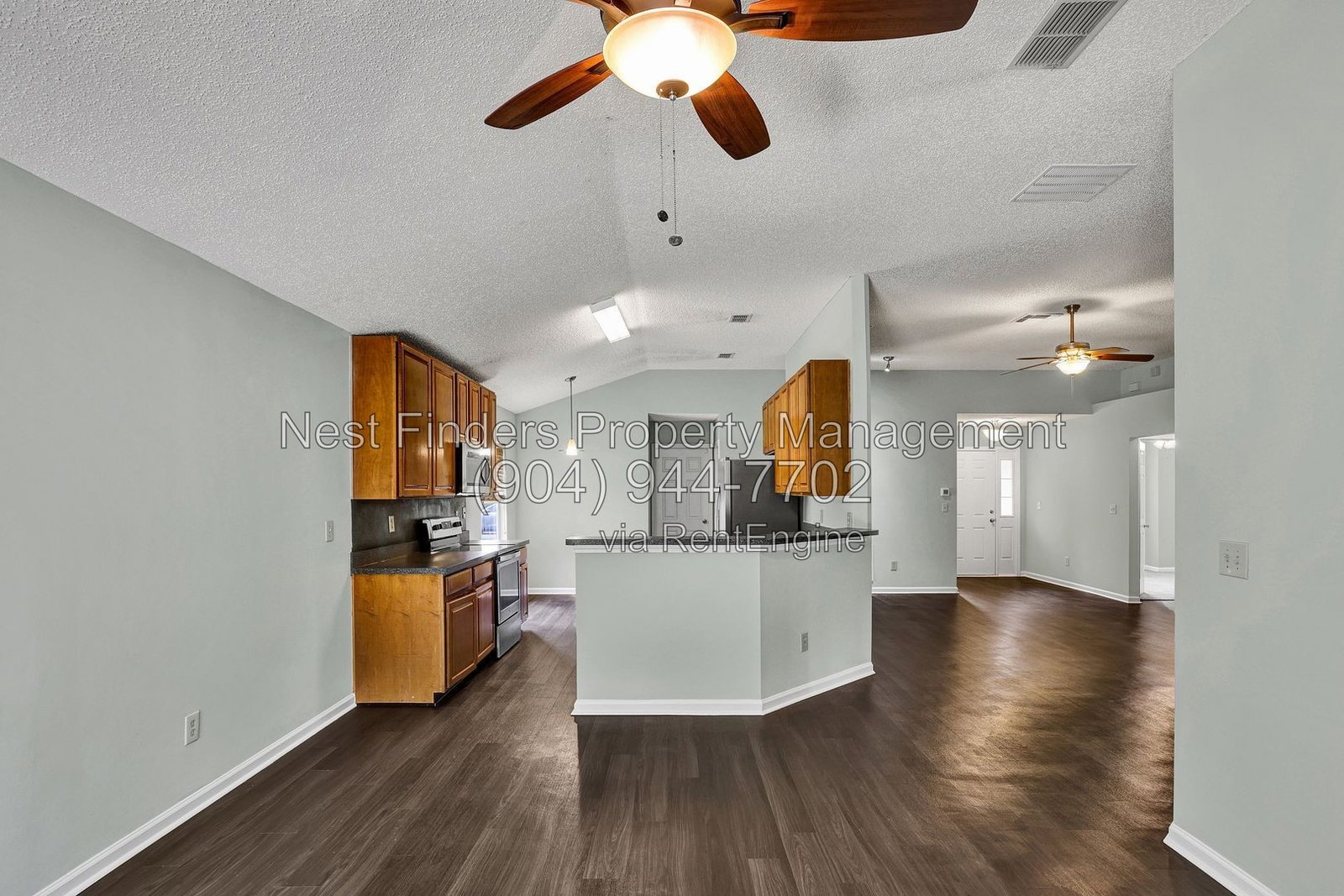Nice 3 bedroom home for rent in Orange Park! property image