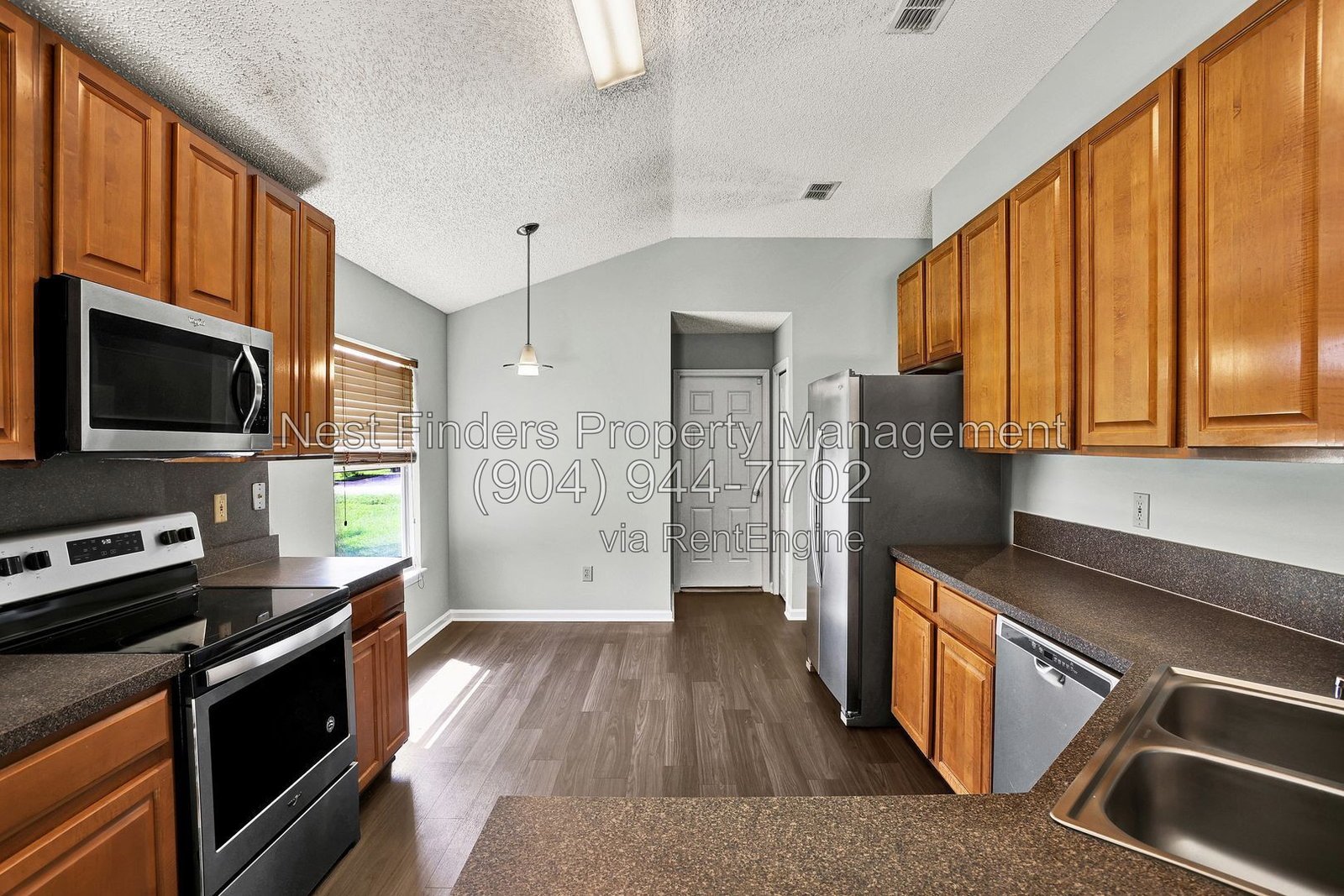 Nice 3 bedroom home for rent in Orange Park! property image