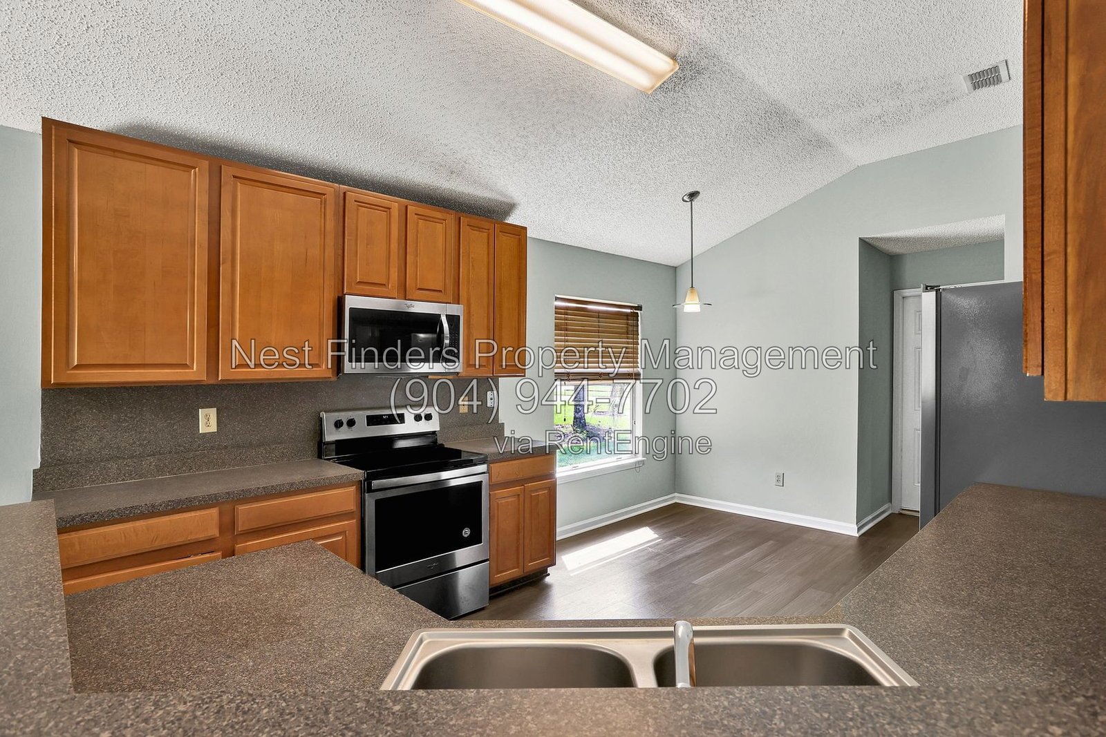 Nice 3 bedroom home for rent in Orange Park! property image