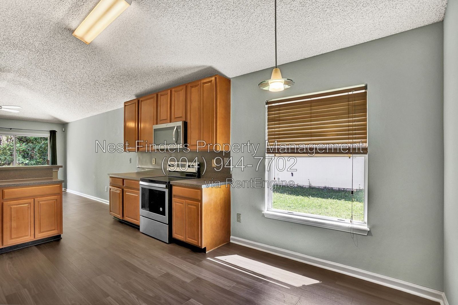 Nice 3 bedroom home for rent in Orange Park! property image