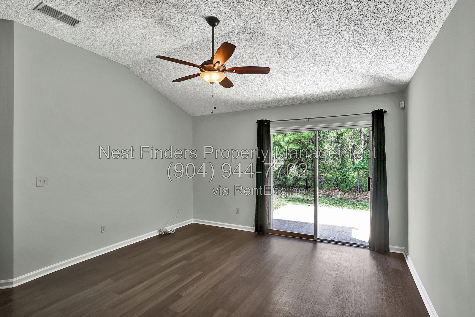 Nice 3 bedroom home for rent in Orange Park! property image