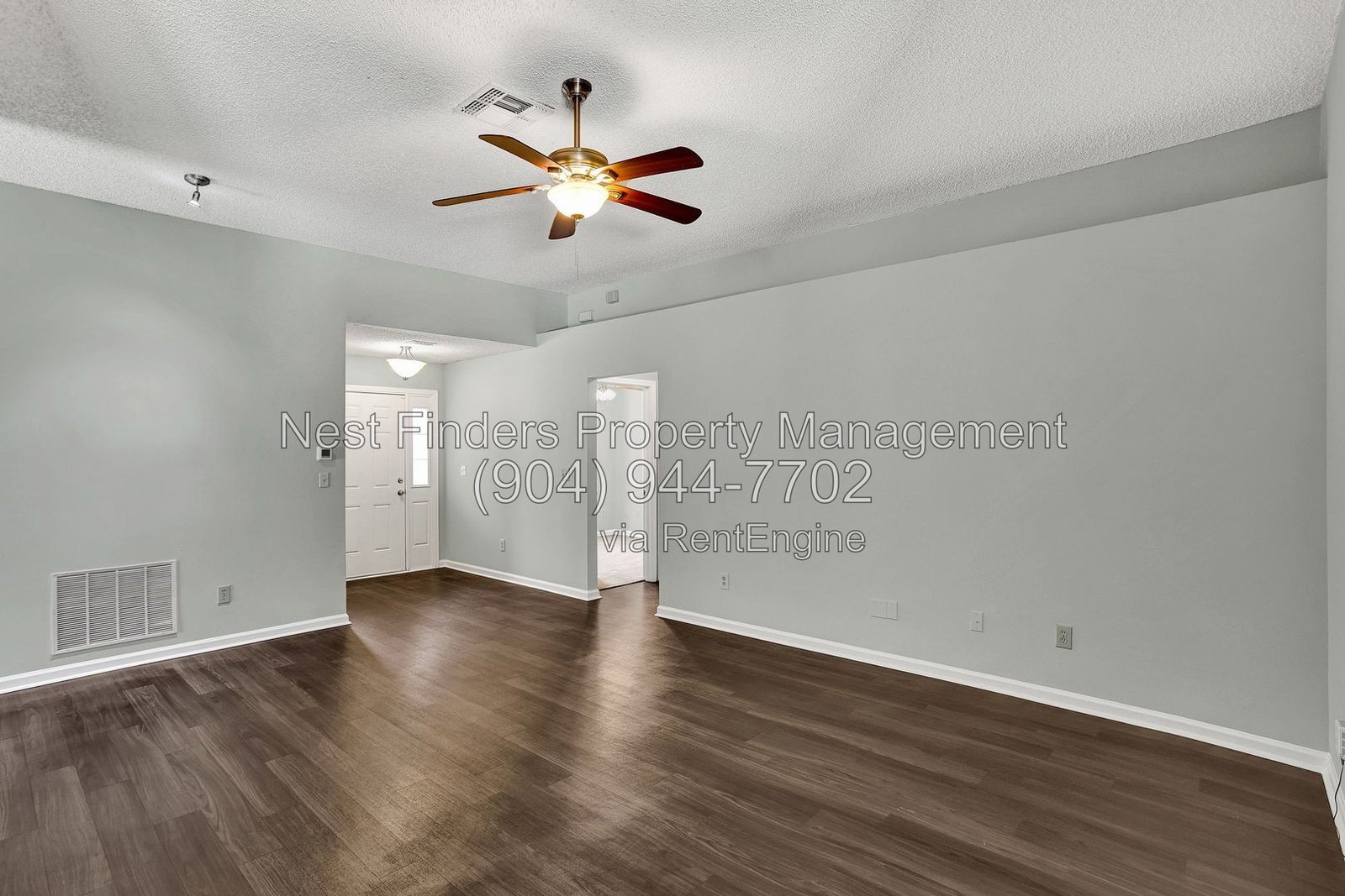 Nice 3 bedroom home for rent in Orange Park! property image