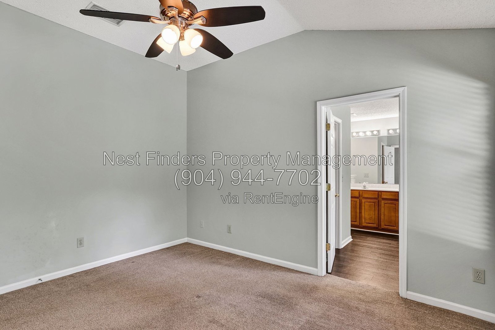 Nice 3 bedroom home for rent in Orange Park! property image