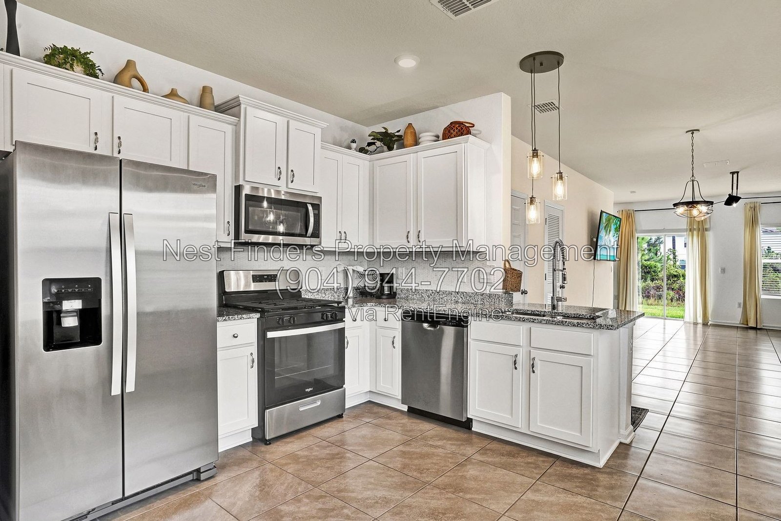 Beautiful 3-Bedroom Townhome for Rent in Waterford Lakes at Silverleaf! property image