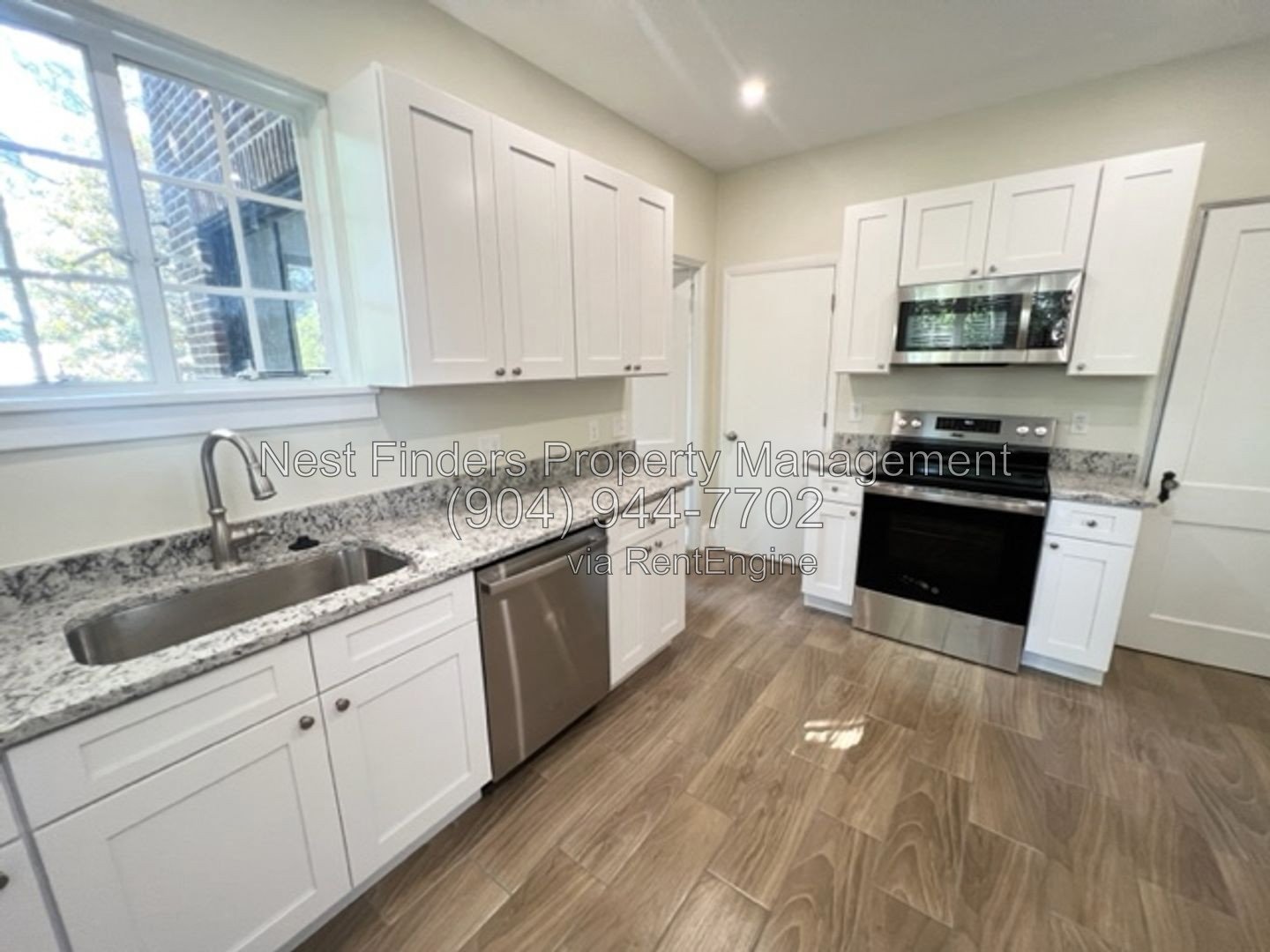 Discover this beautifully renovated unit just a couple of blocks from the square in Avondale! property image