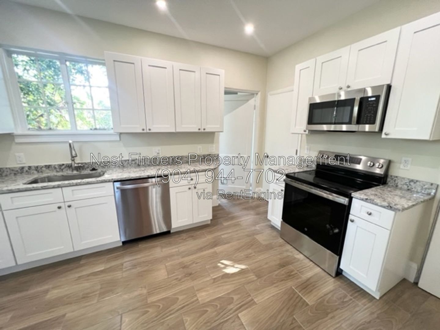 Discover this beautifully renovated unit just a couple of blocks from the square in Avondale! property image