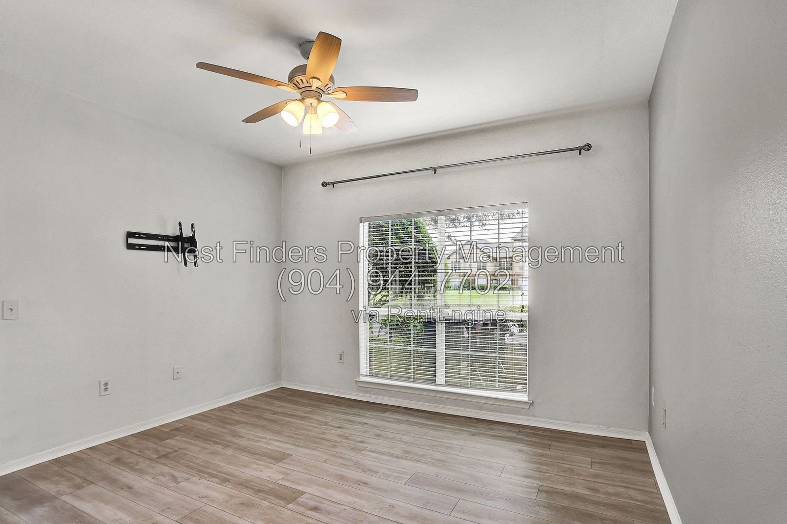 Nicely appointed 2 bed condo for rent in The Reserve at James Island! property image