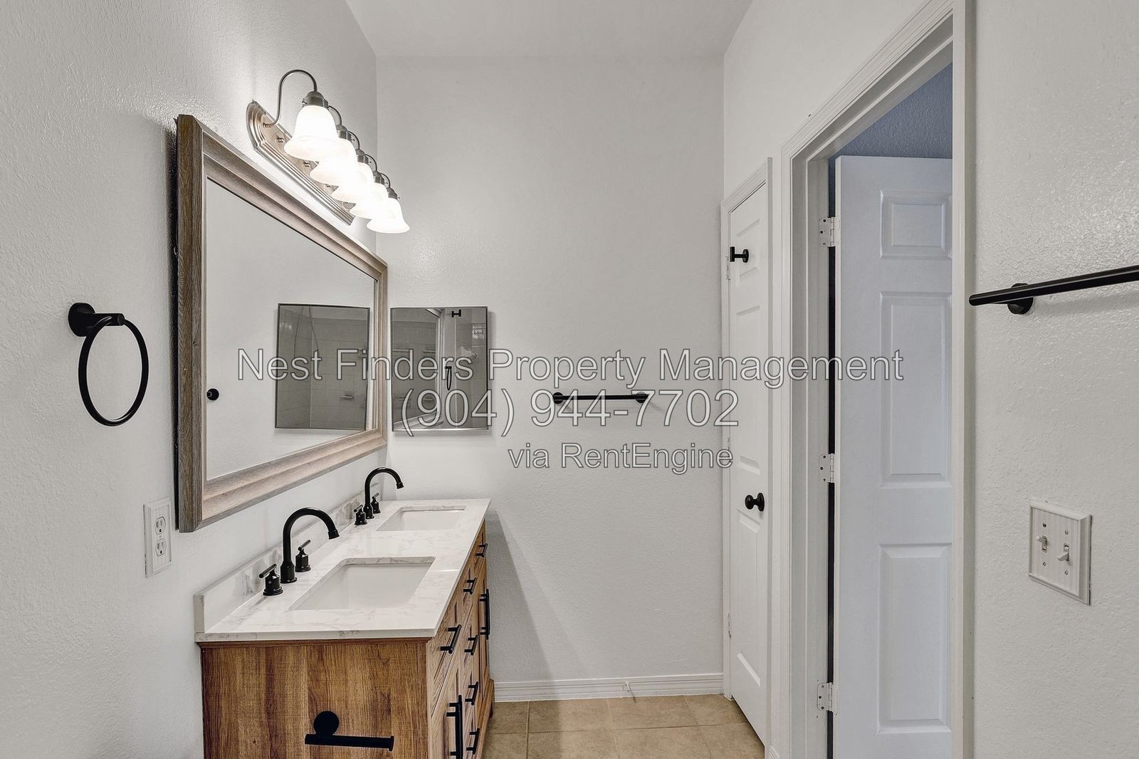 Nicely appointed 2 bed condo for rent in The Reserve at James Island! property image