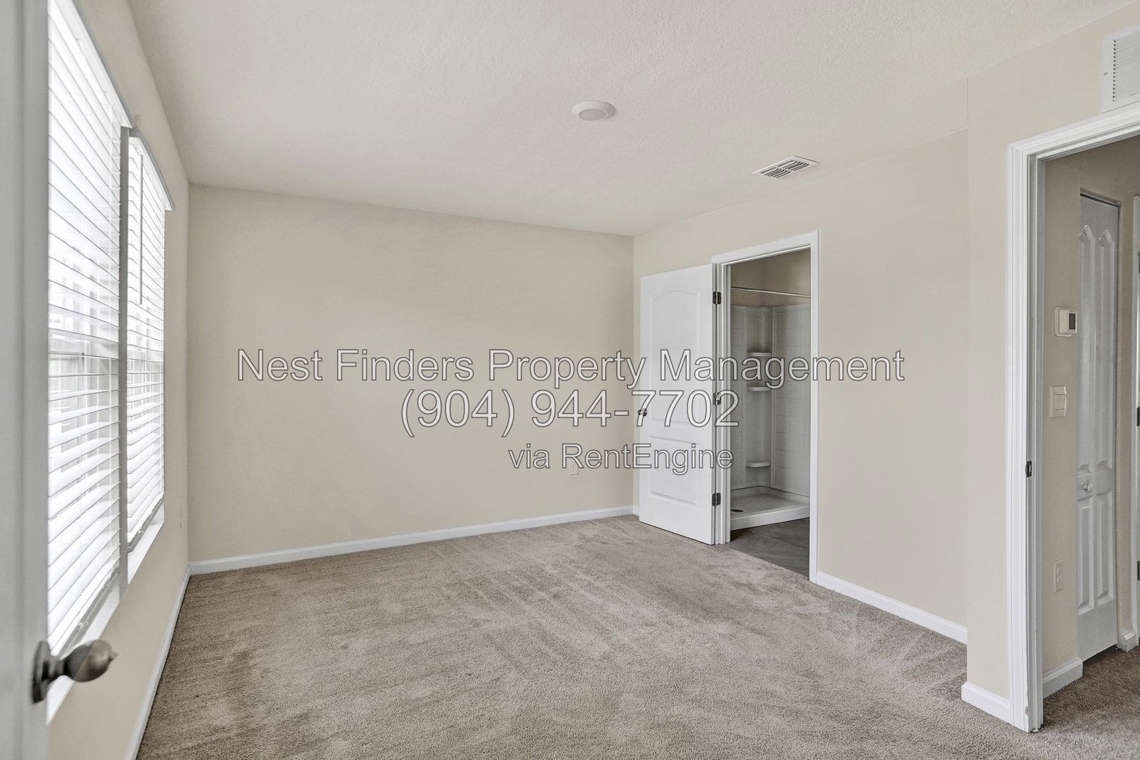 Nice townhome for rent in Rivergate! property image