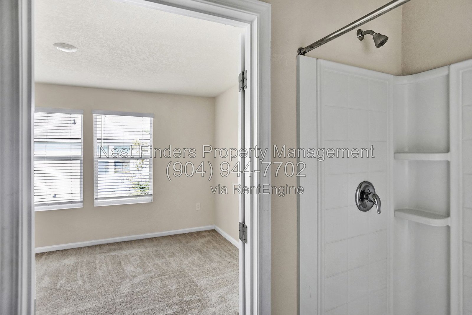 Nice townhome for rent in Rivergate! property image