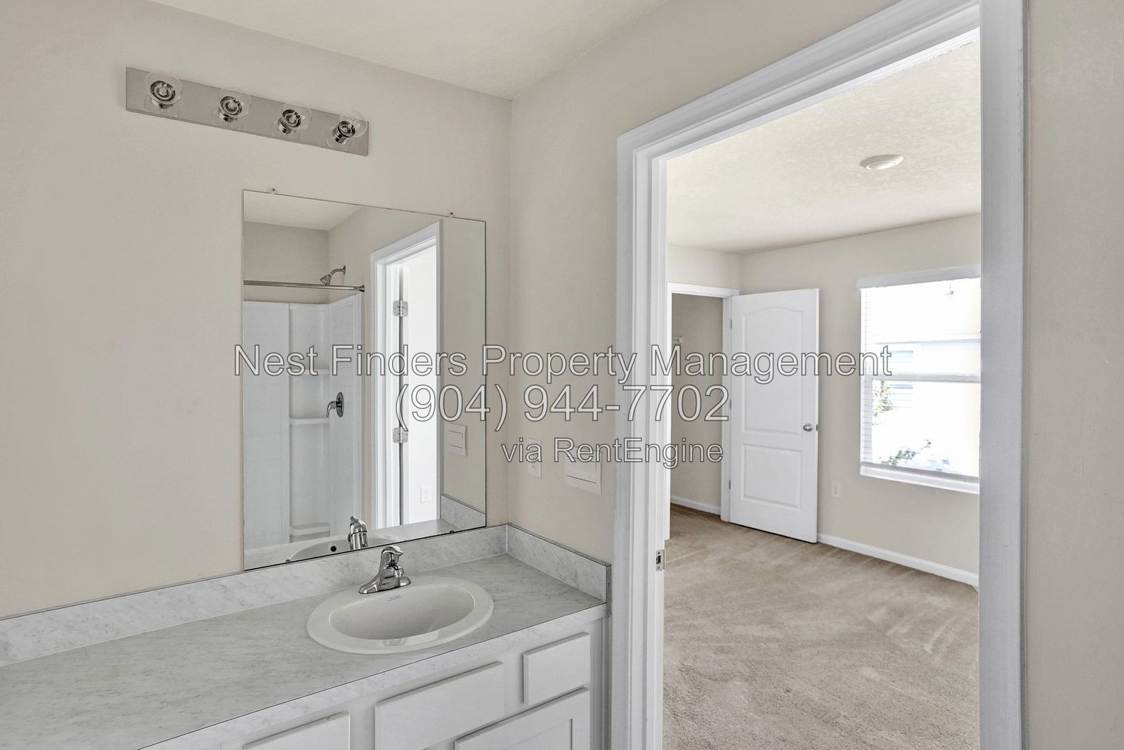 Nice townhome for rent in Rivergate! property image