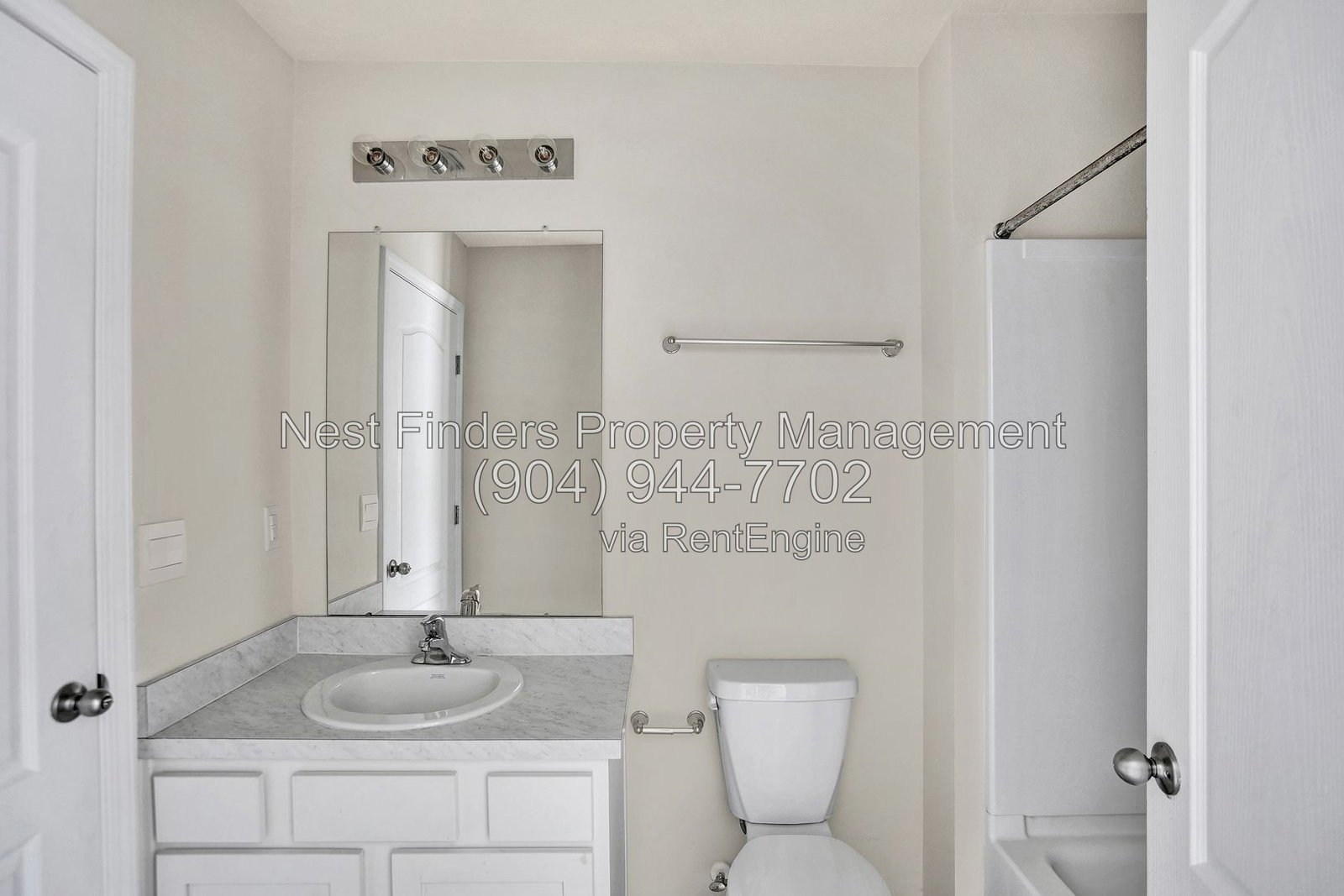 Nice townhome for rent in Rivergate! property image